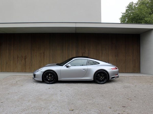 PORSCHE 991.2 CARRERA 4