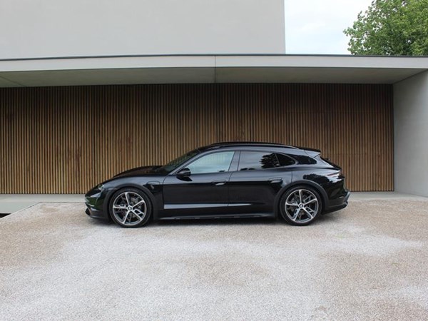 PORSCHE TAYCAN 4 CROSS TURISMO
