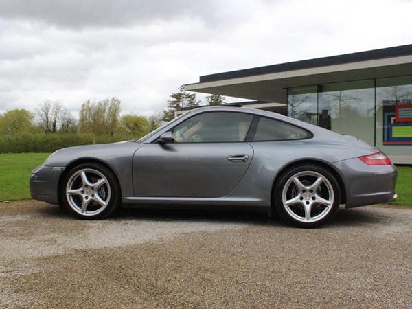 PORSCHE 997 CARRERA 4