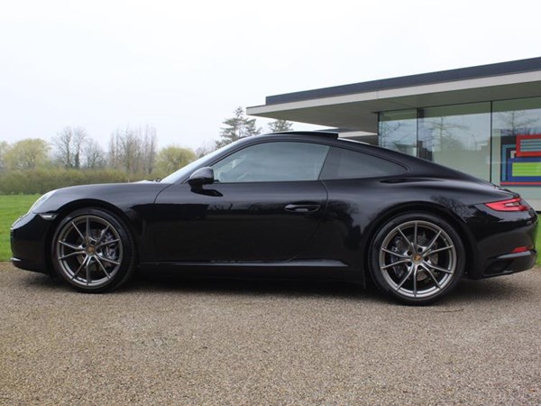PORSCHE 991.2 CARRERA