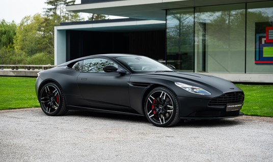 Aston Martin DB11