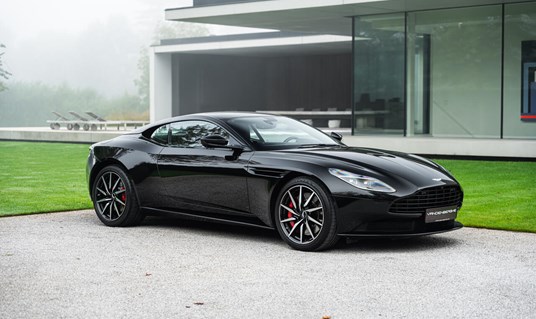 Aston Martin DB11