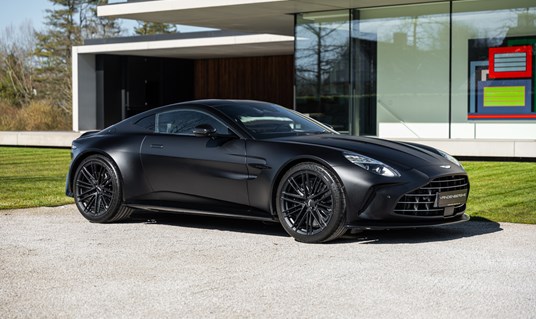 Aston Martin V8