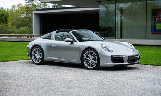 Porsche 991