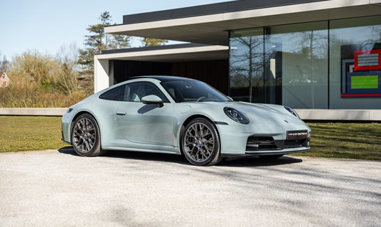 Porsche 992
