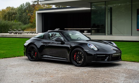 Porsche 992